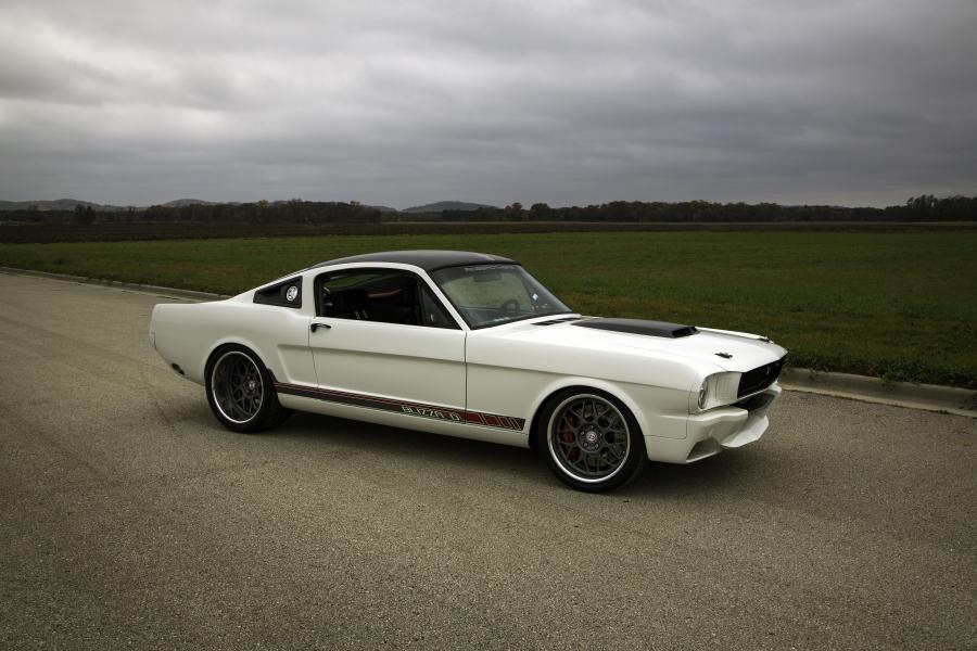  Ford Mustang Blizzard Fastback by Ringbrothers 2013 года  (фото 3 из 5)